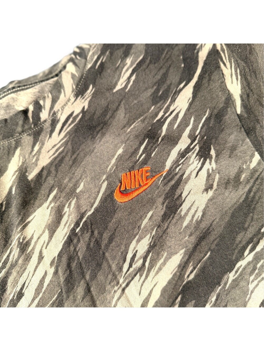 Nike Tee Embroidered Camo Camouflage Cotton T-shirt Size Small - Picture 5 of 6